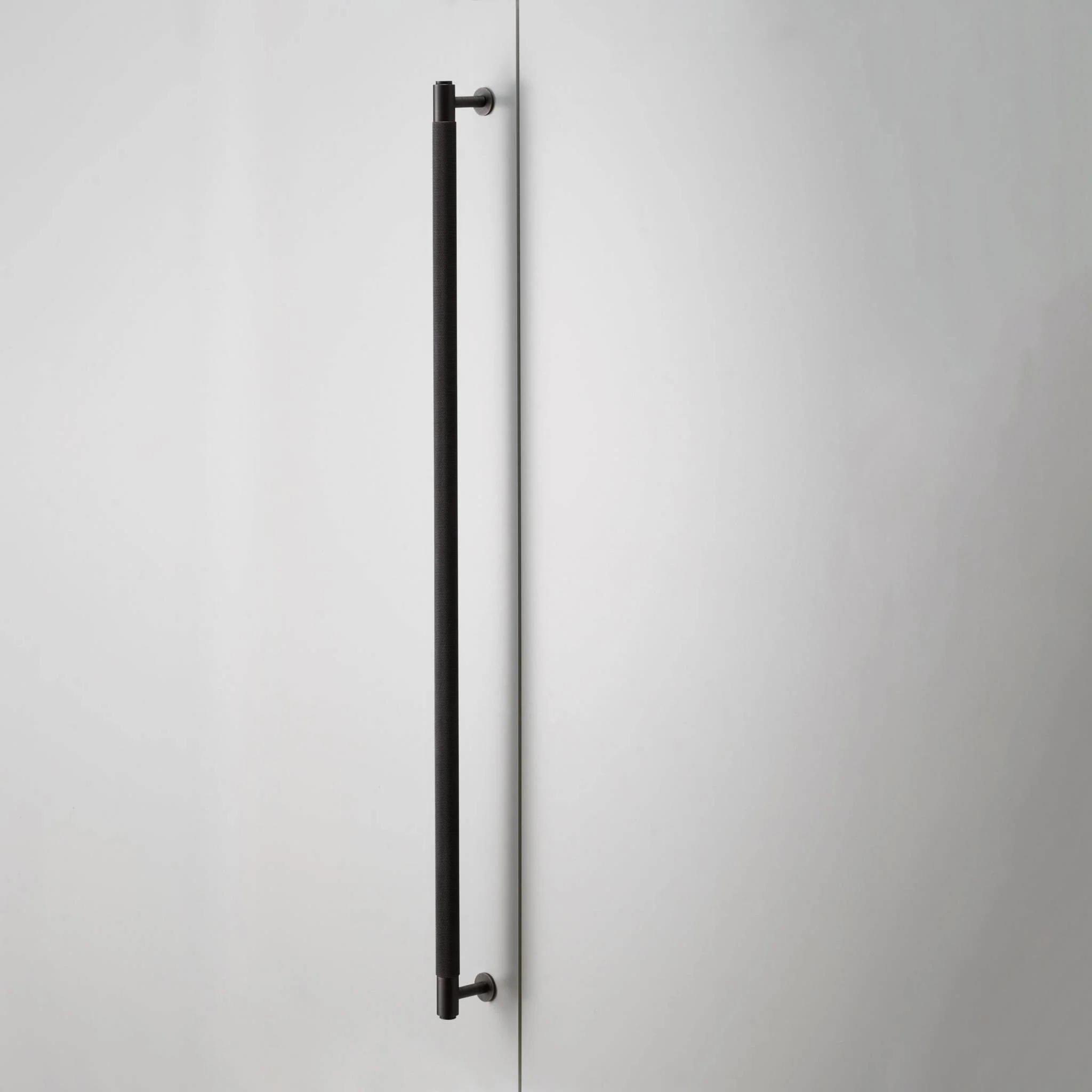CLOSET BAR / CROSS - Image 20
