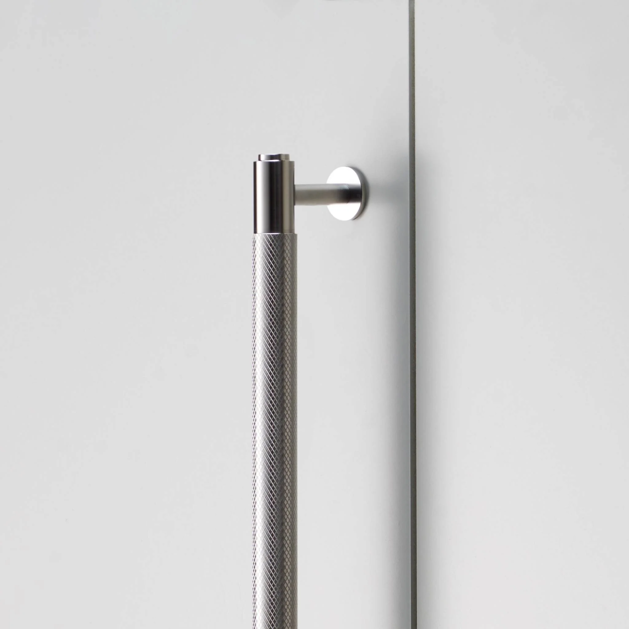 CLOSET BAR / CROSS - Image 27