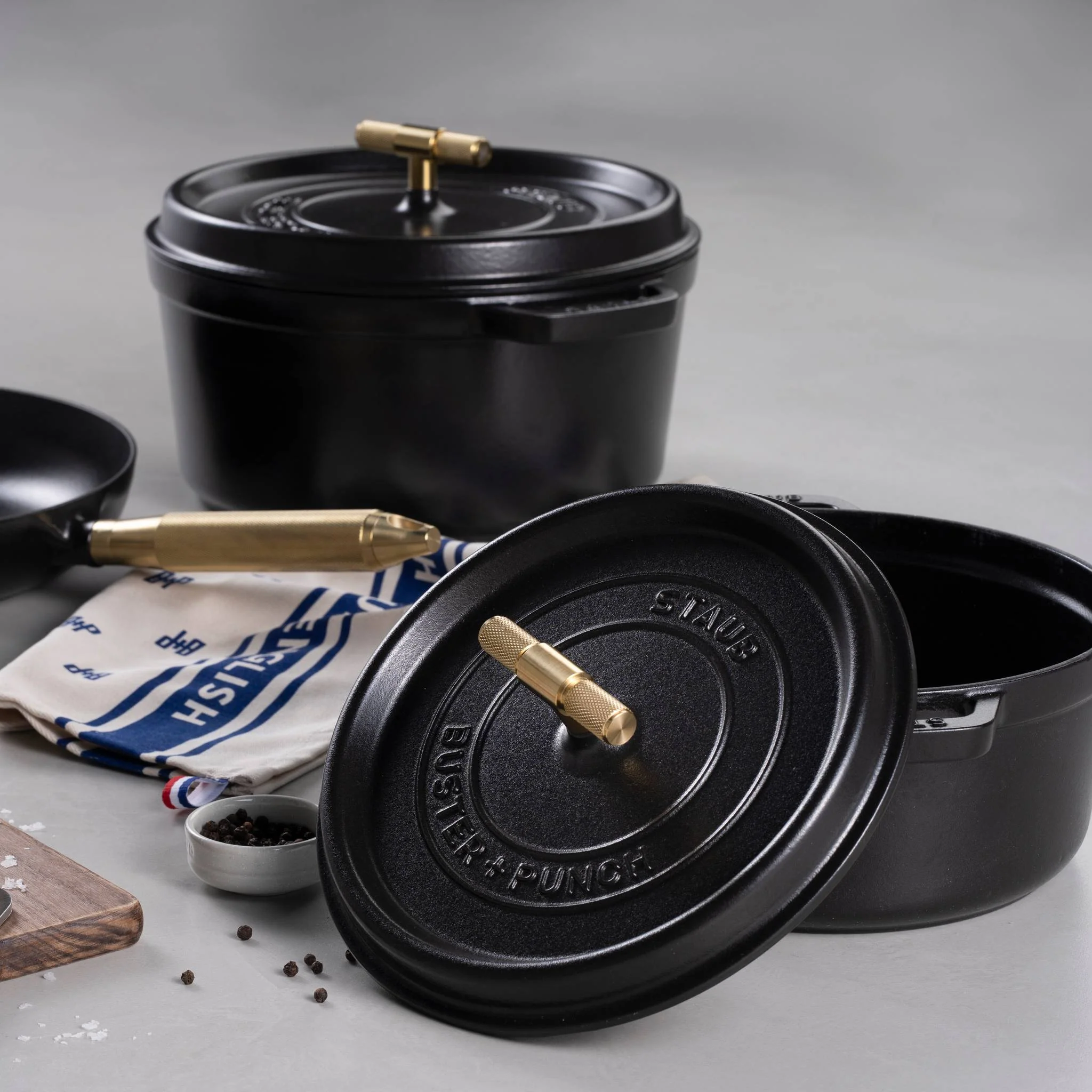 COCOTTE / 9.45 INCHES / CROSS / STAUB / BLACK - Image 8