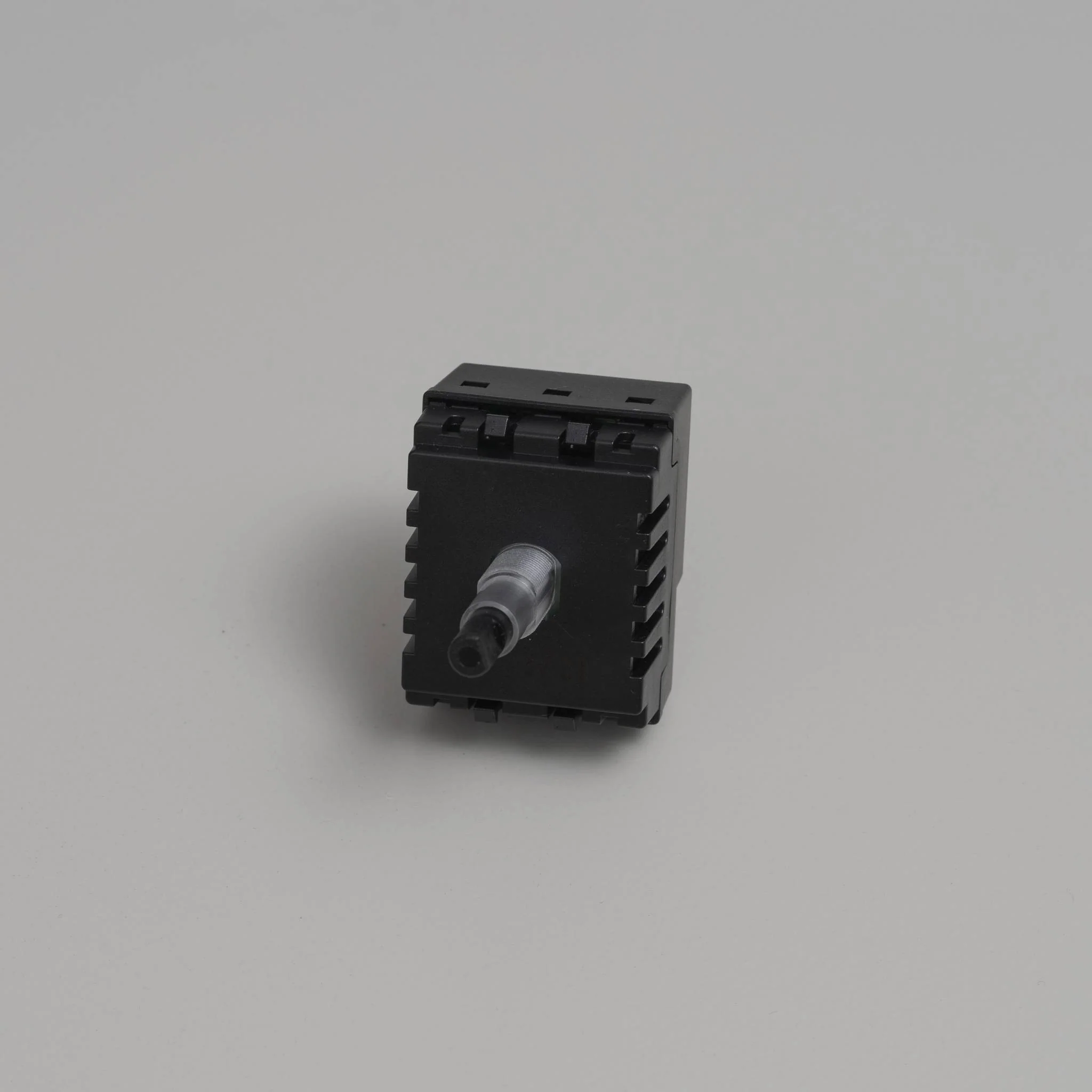 DIMMER MODULE / MULTIPOINT / 250W / RETRACTIVE SWITCH COMPATIBLE ONLY