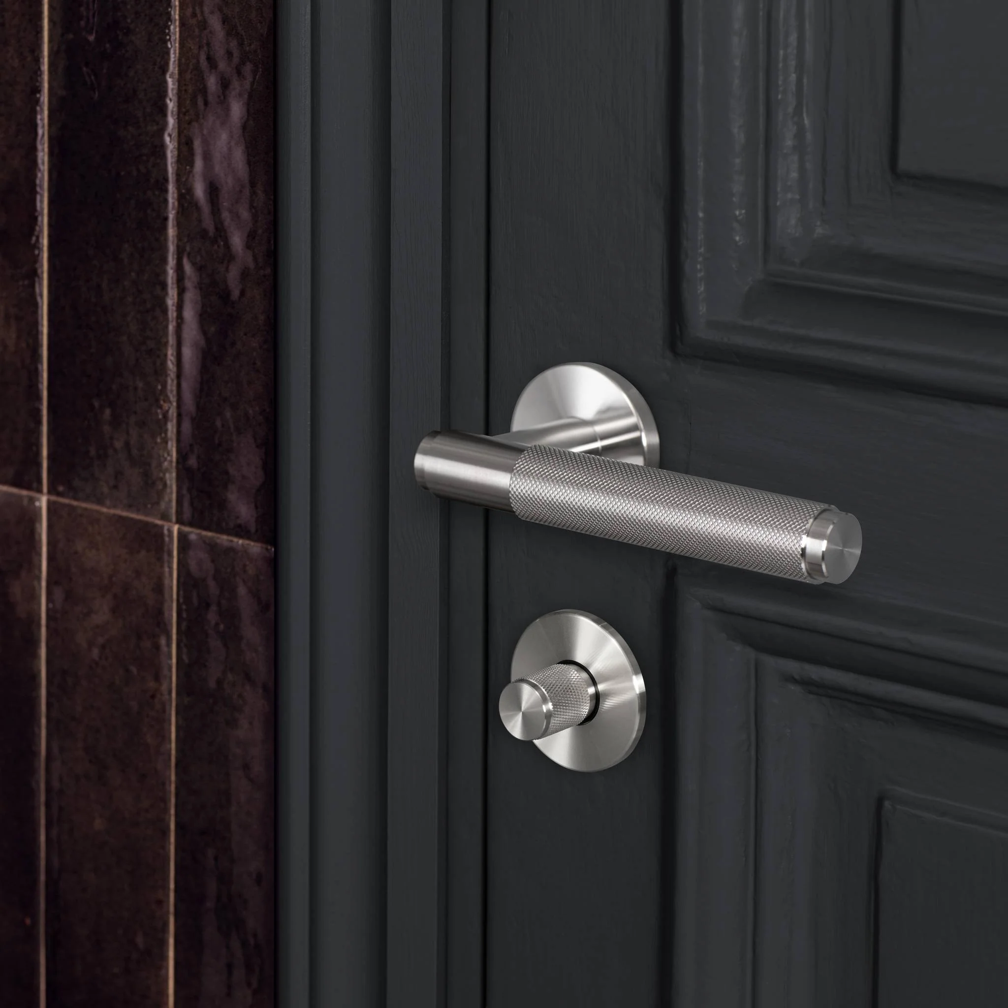 UK DOOR HANDLE / CROSS / SPRUNG - Image 21