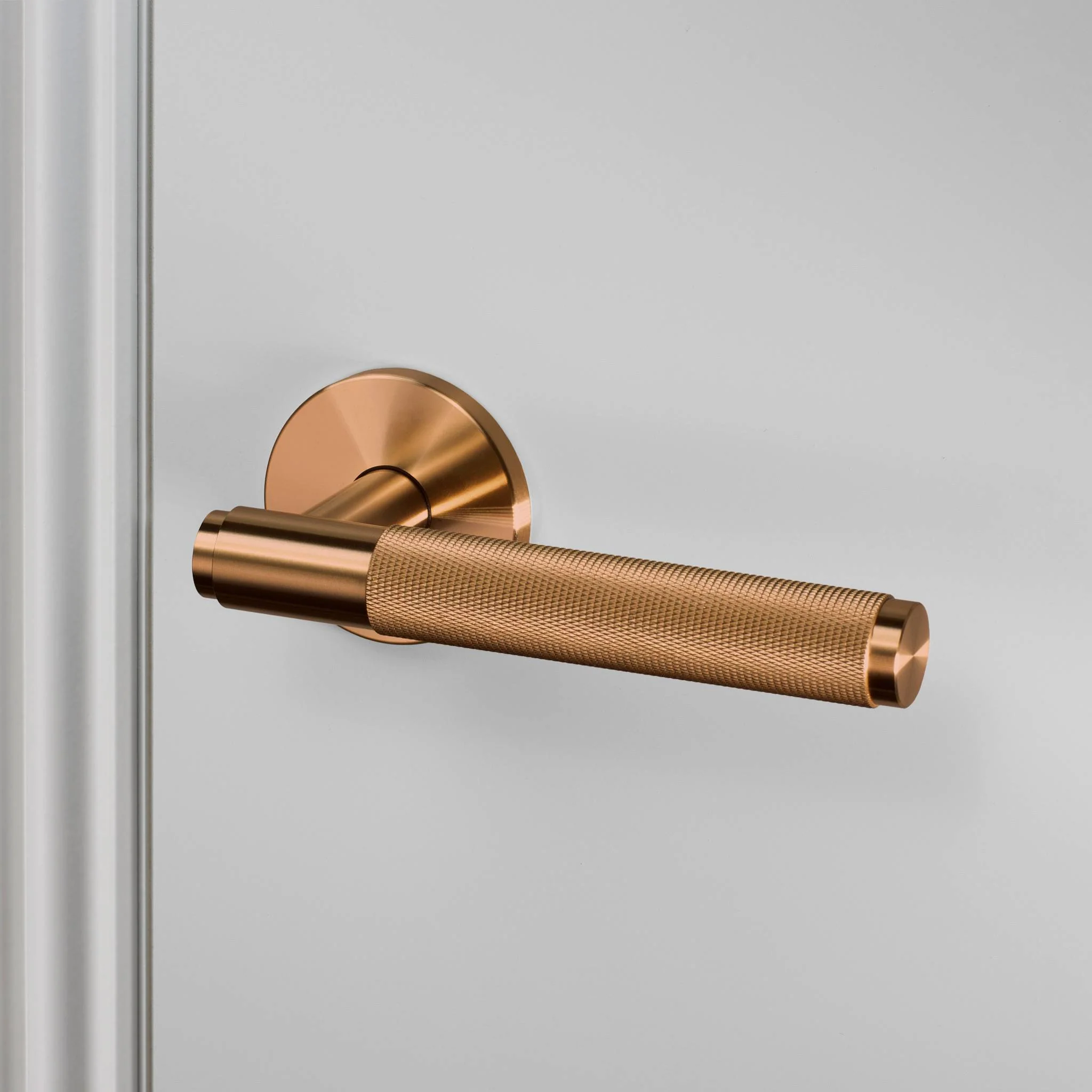 UK DOOR HANDLE / CROSS / SPRUNG - Image 23