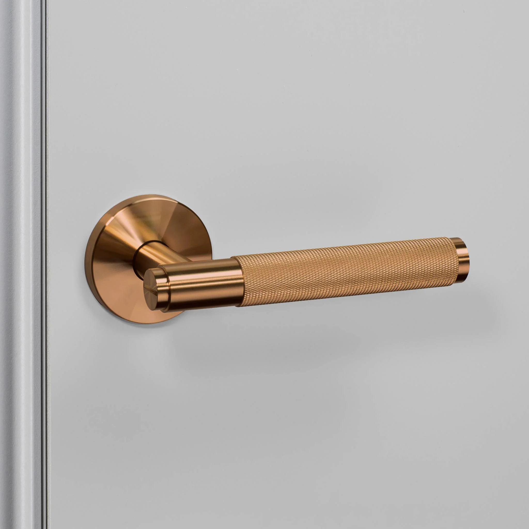 UK DOOR HANDLE / CROSS / SPRUNG - Image 25