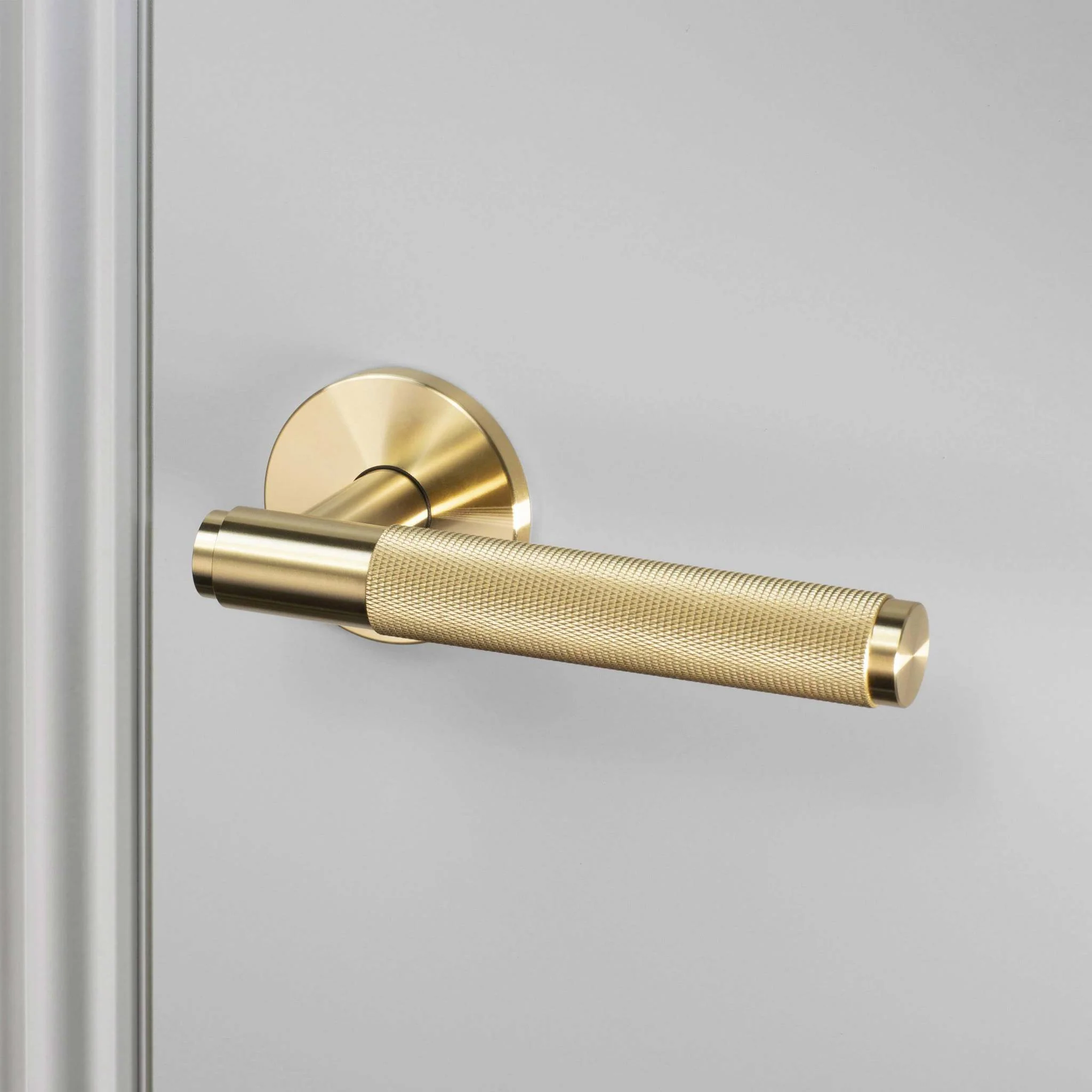 UK DOOR HANDLE / CROSS / SPRUNG - Image 5