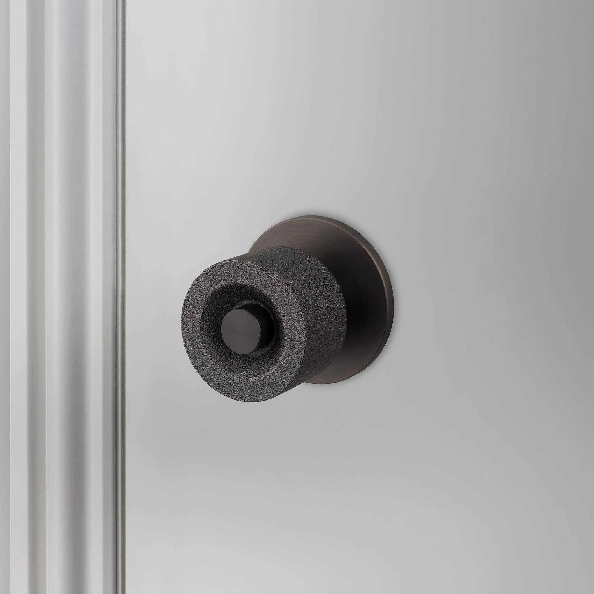 DOOR KNOB SET / CAST / LATCH INCLUDED - Image 4
