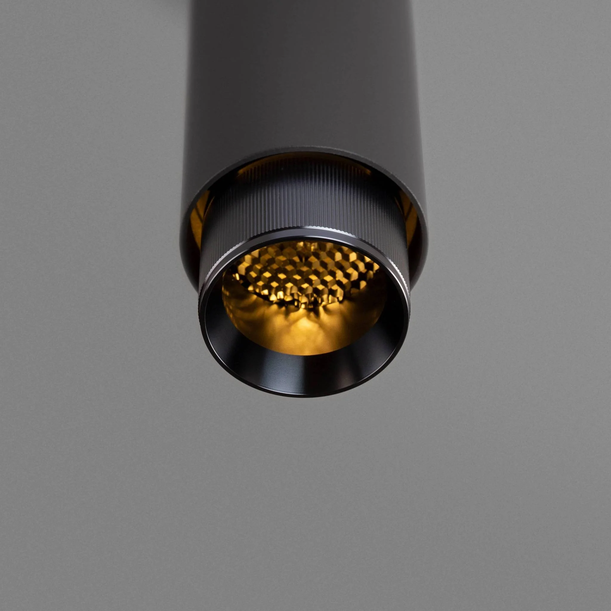 EXHAUST PENDANT / LINEAR  / GRAPHITE - Image 16