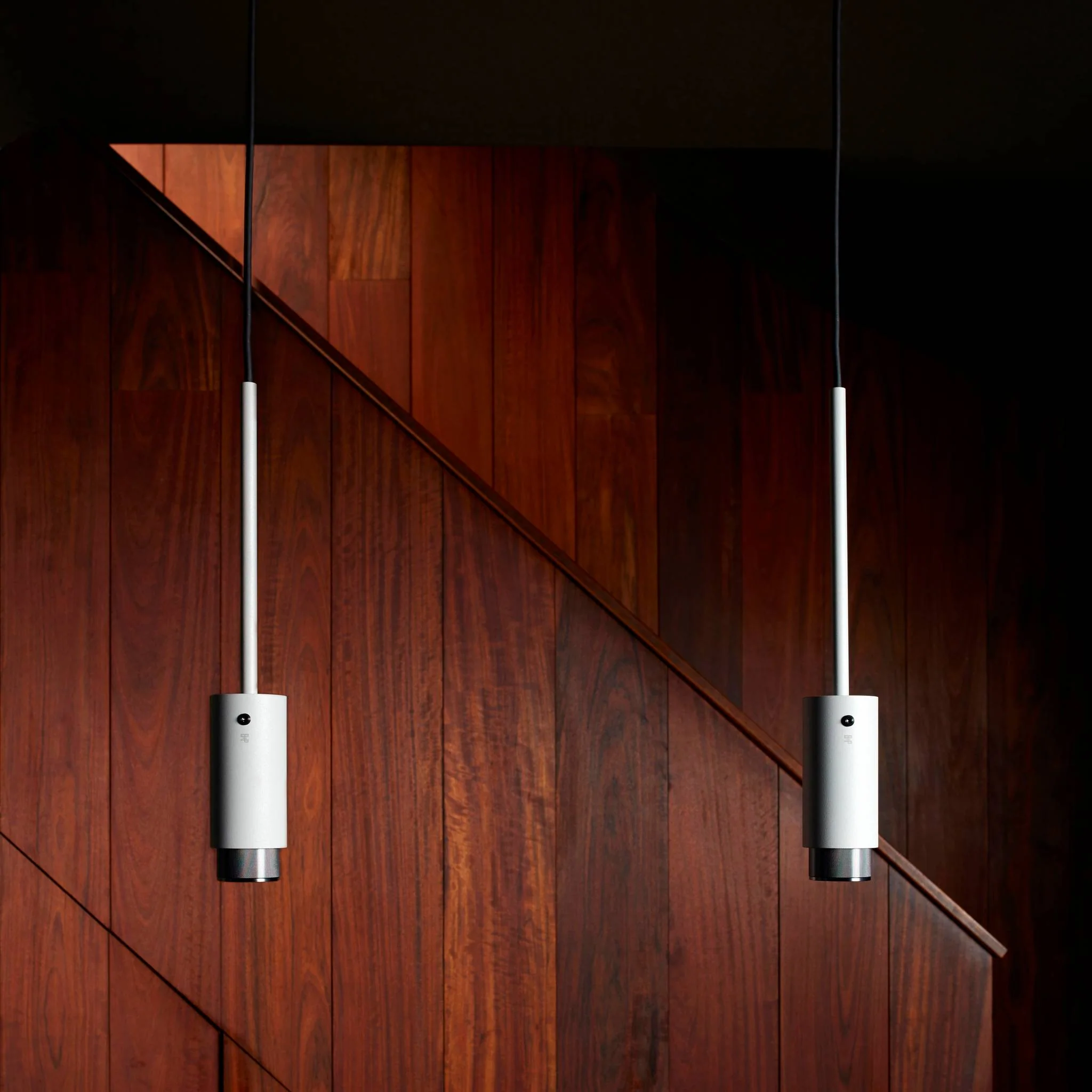 EXHAUST PENDANT / LINEAR  / STONE - Image 13