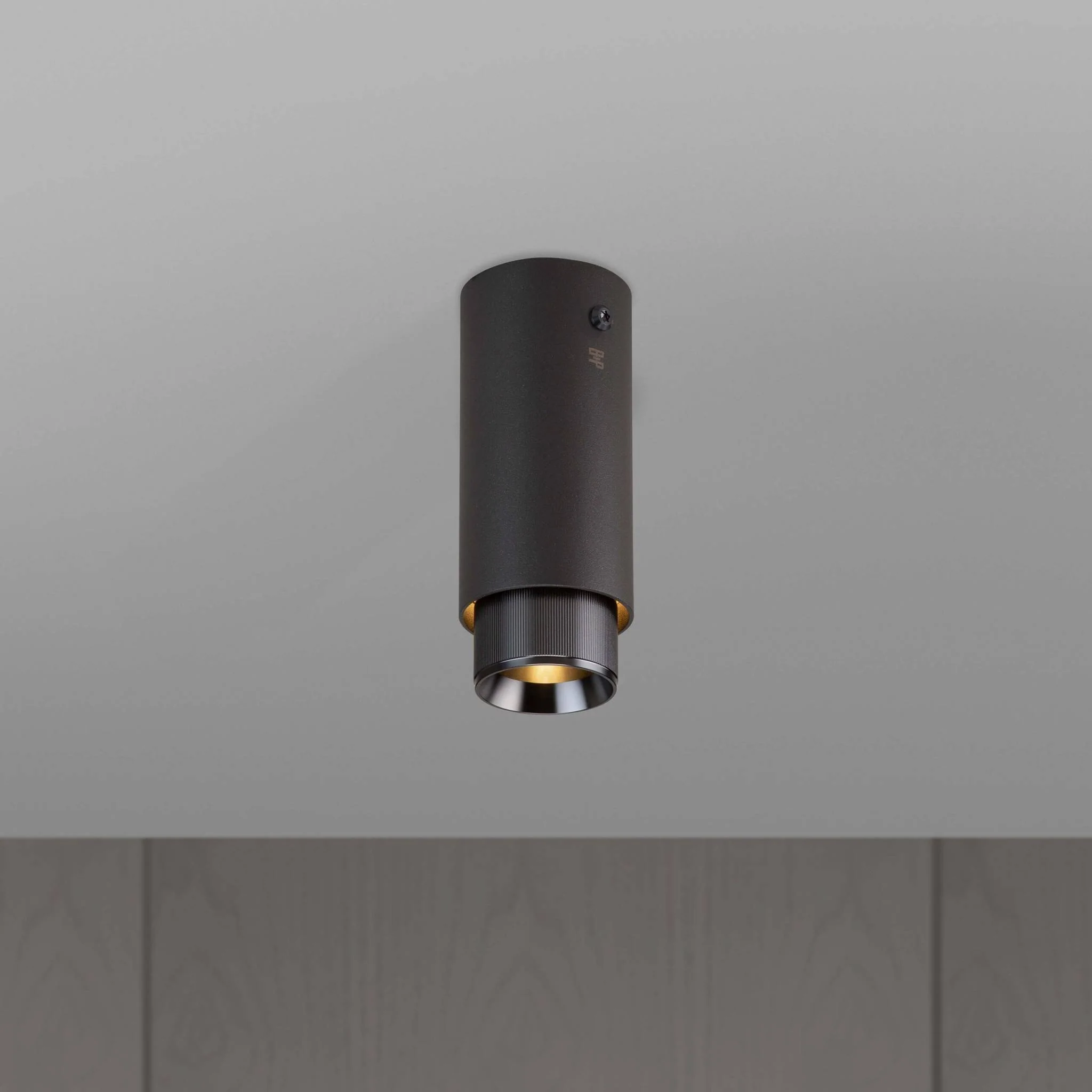 EXHAUST SURFACE / LINEAR  / GRAPHITE - Image 11