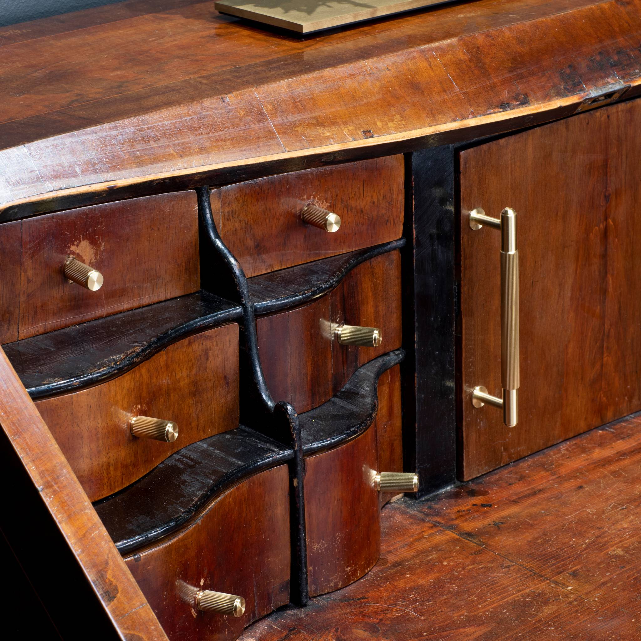 FURNITURE KNOB / LINEAR - Image 7