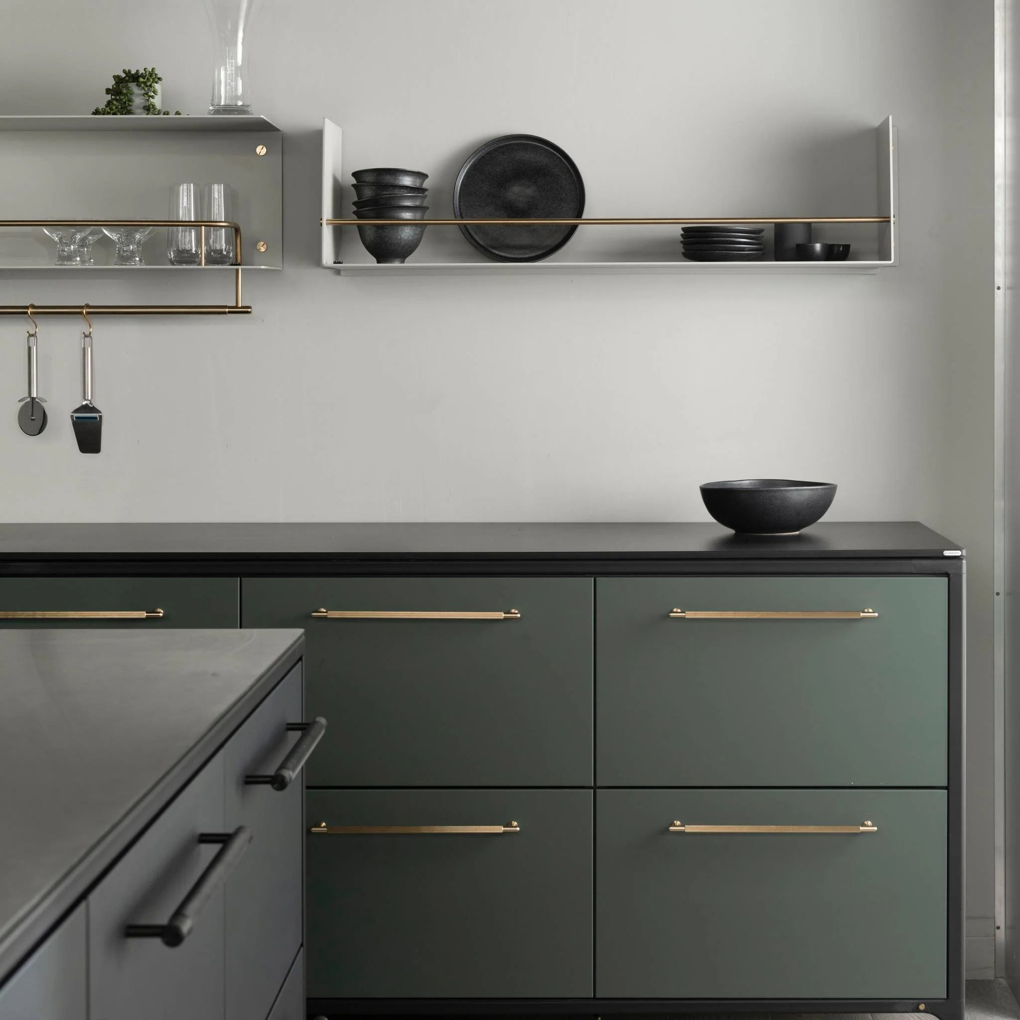 KITCHEN SHELF / GIRDER / STONE - Image 4