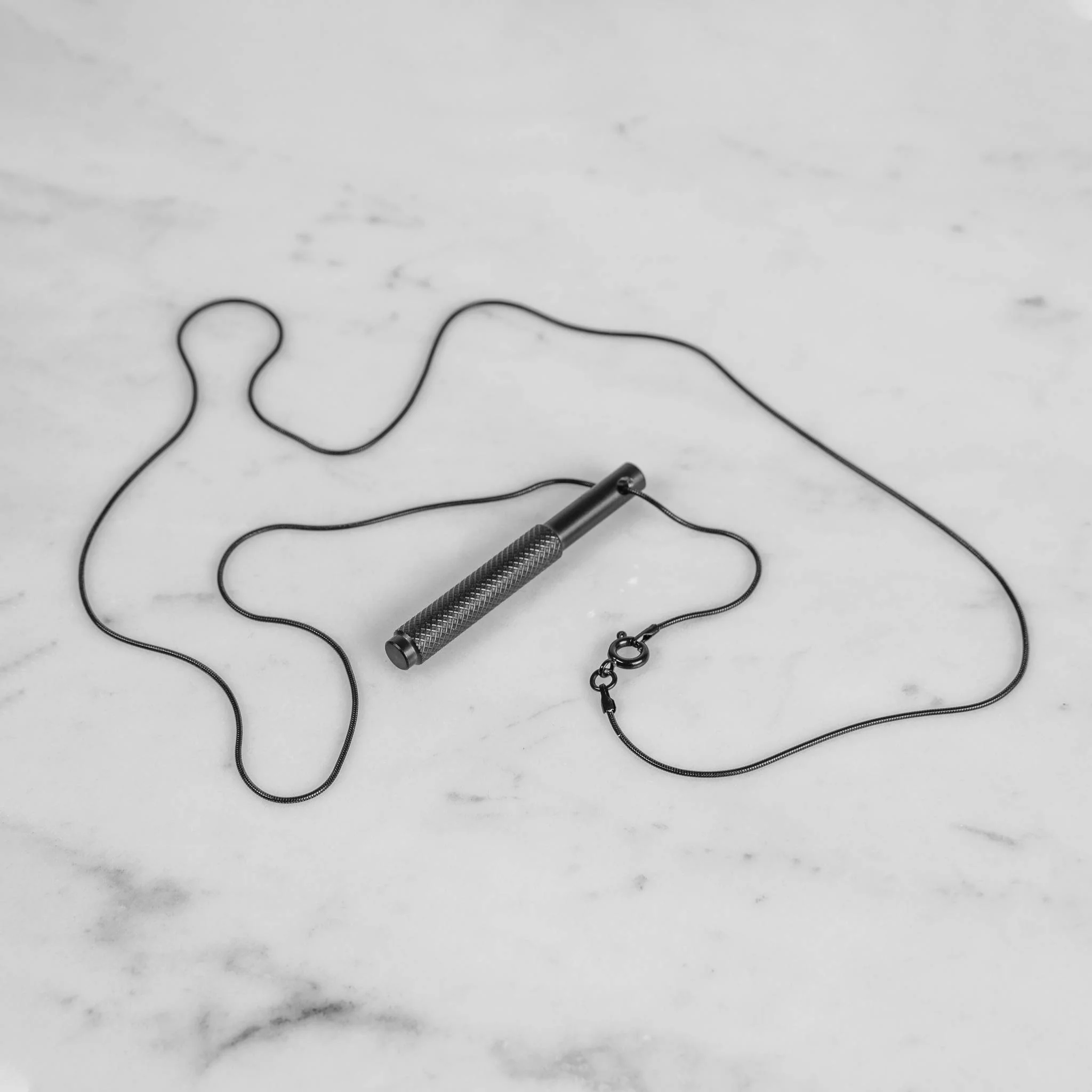 NECKLACE / VERTICAL - Image 3