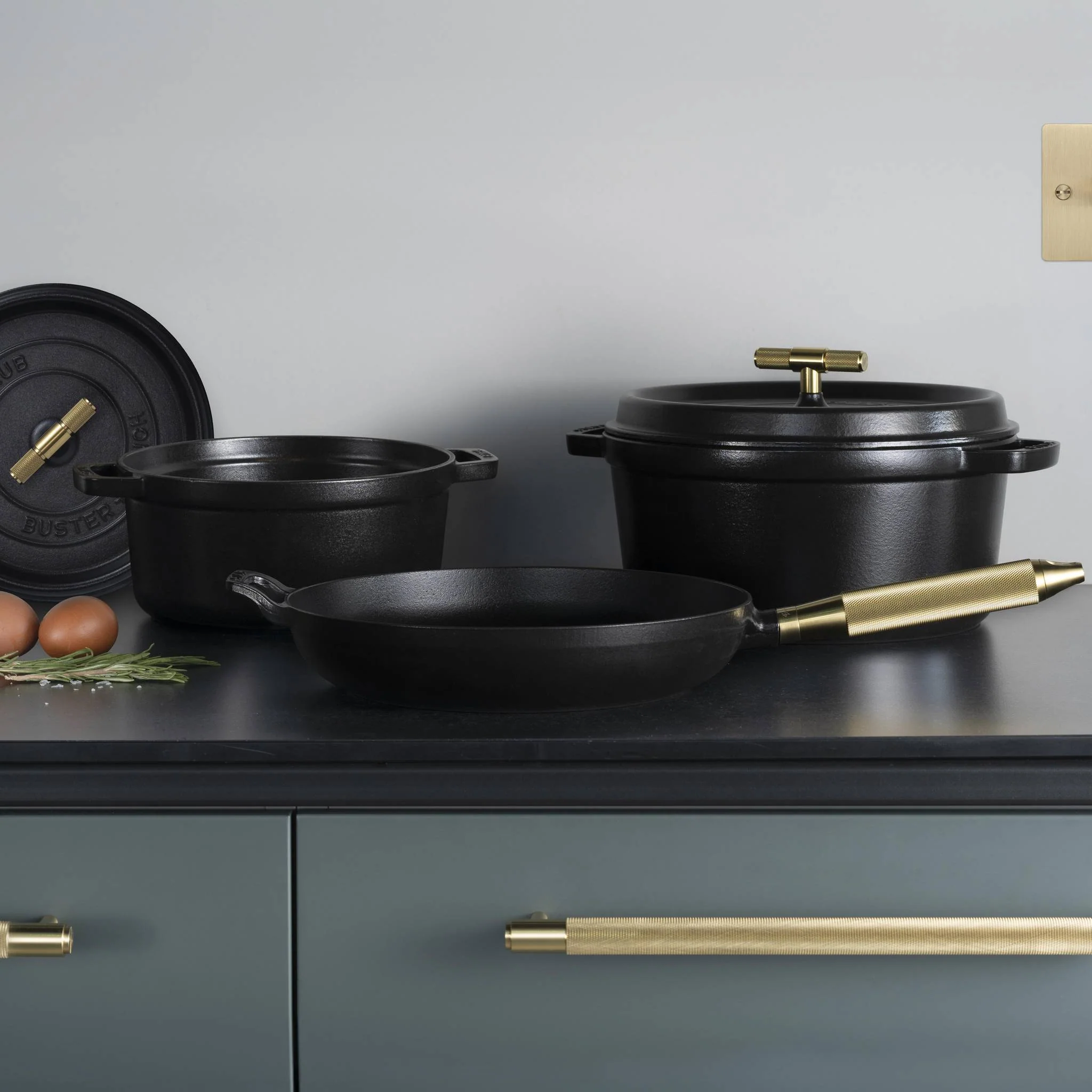 PAN / 11.02 INCHES / CROSS / STAUB - Image 4