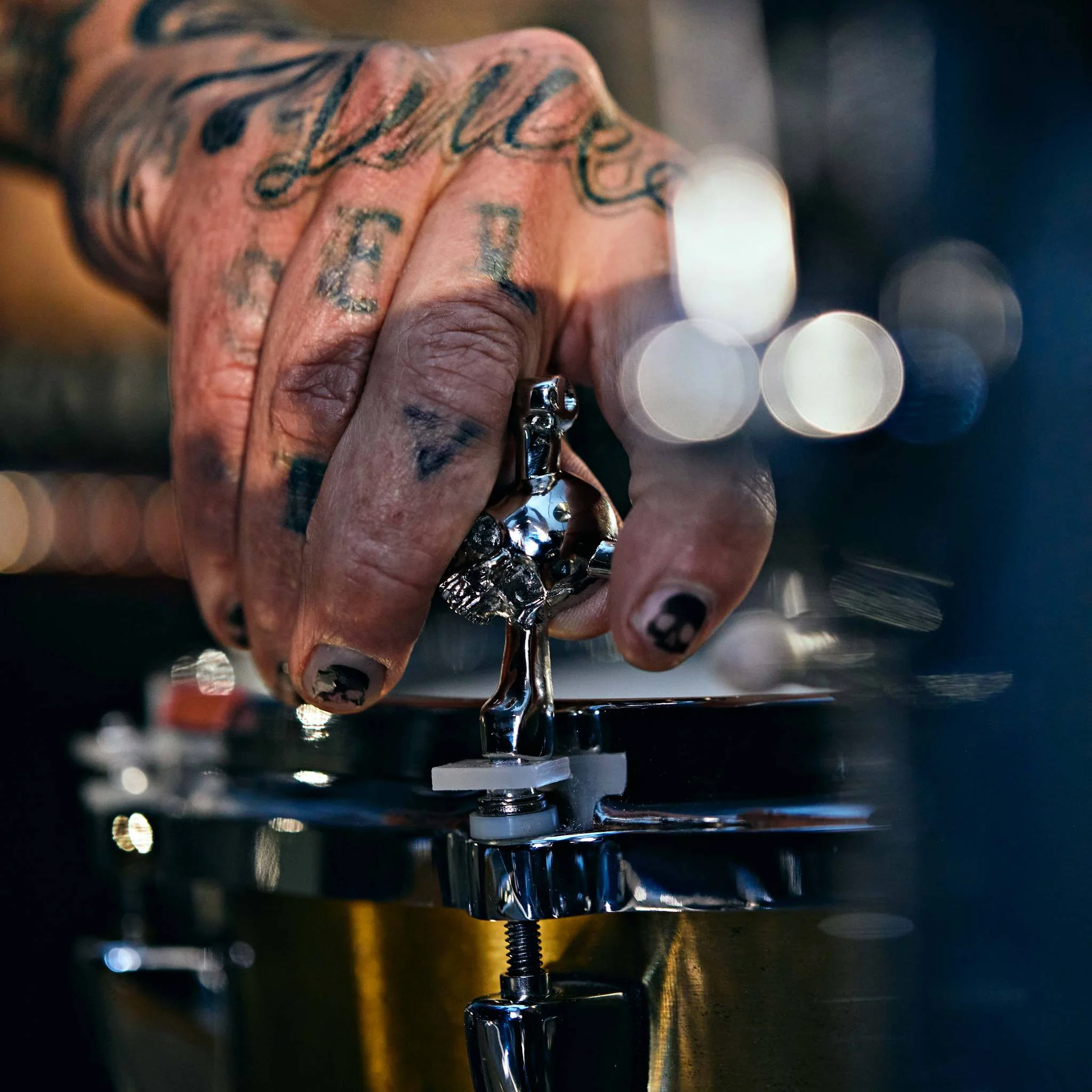 SKULL DRUM KEY / TRAVIS BARKER - Image 10