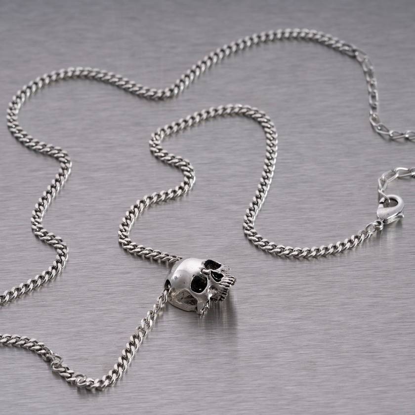 SKULL NECKLACE / TRAVIS BARKER - Image 7