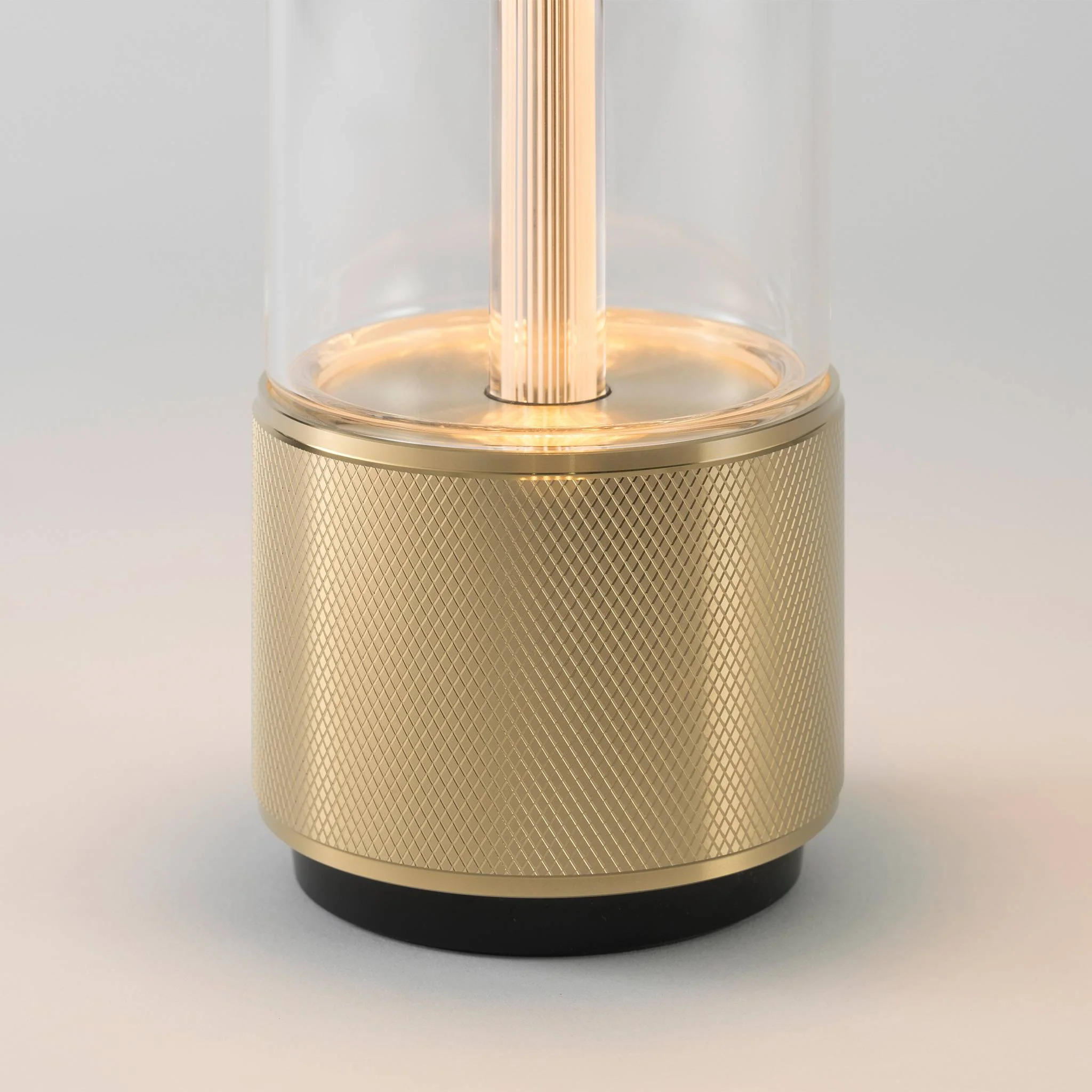 TAKEOUT / PORTABLE TABLE LIGHT - Image 10