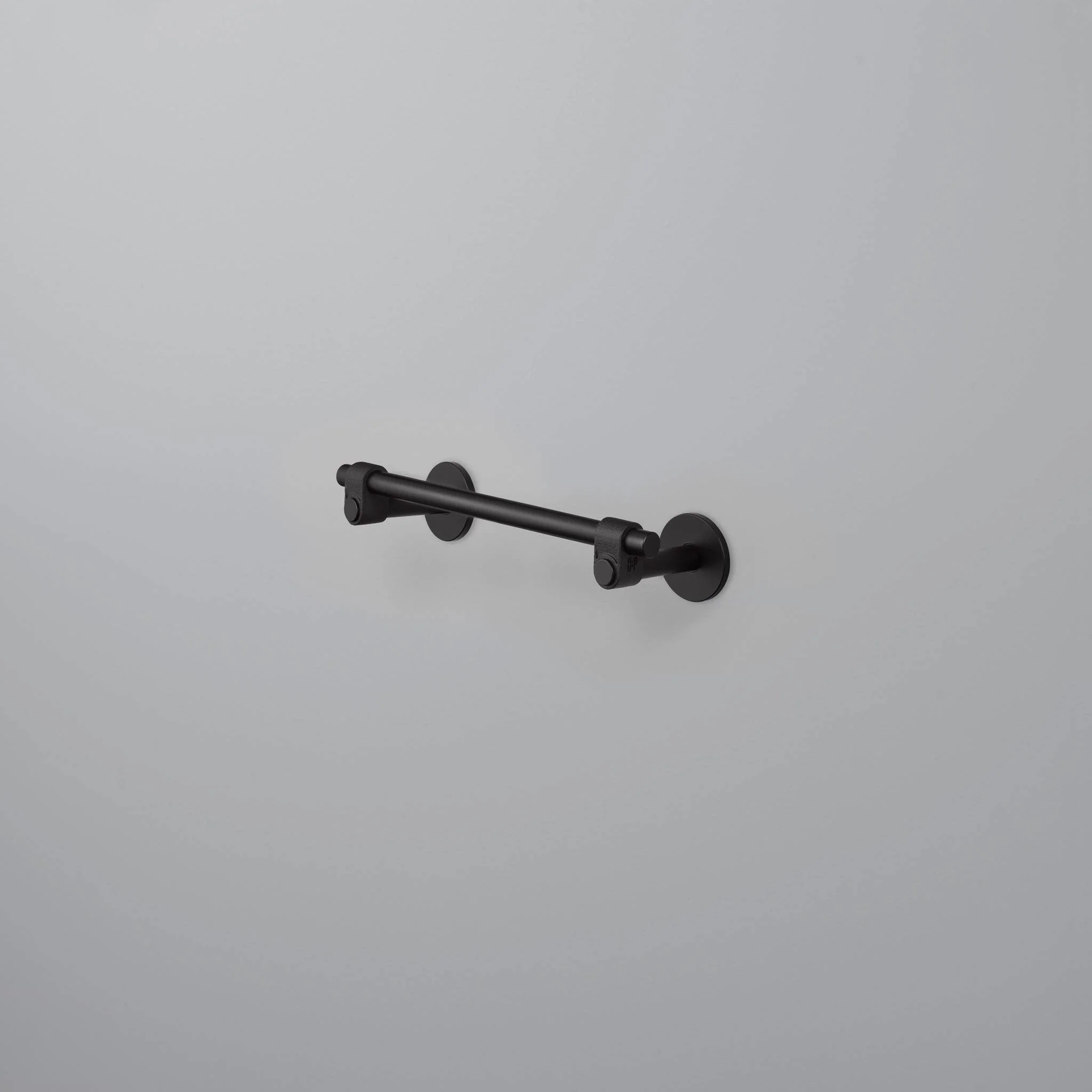 TOWEL RAIL / CAST - Image 5